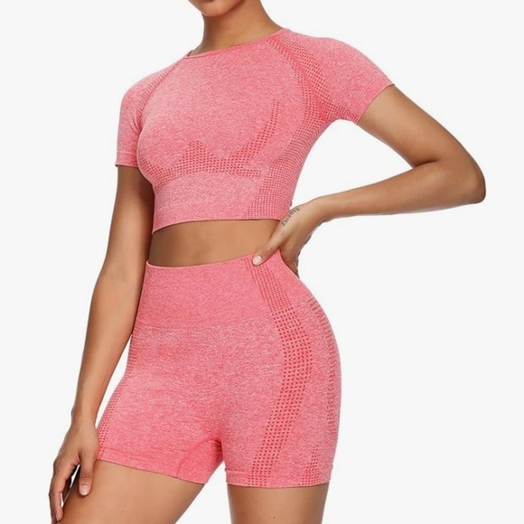 Workout Shorts and Crop top seamless set Pink Red M Like new - Picture 1 of 6